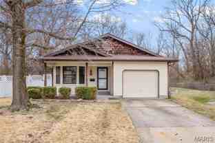 701 Oak Hollow Ct - Photo 1 of 1