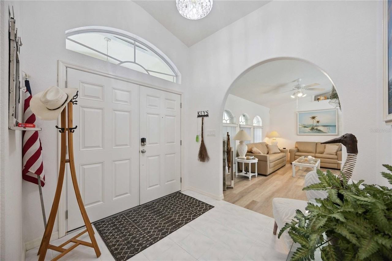 444 Viceroy Ter - Photo 5 of 42