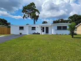 6267 Hampton Dr N - Photo 1 of 1