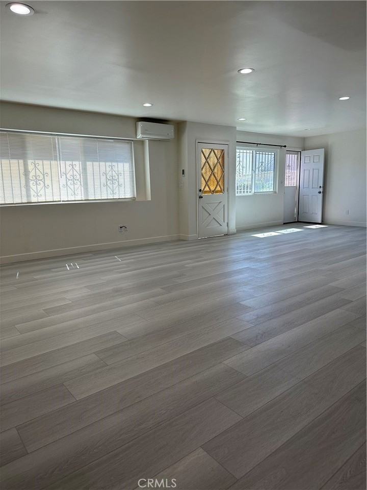 410 Avenue 50 - Photo 2 of 13