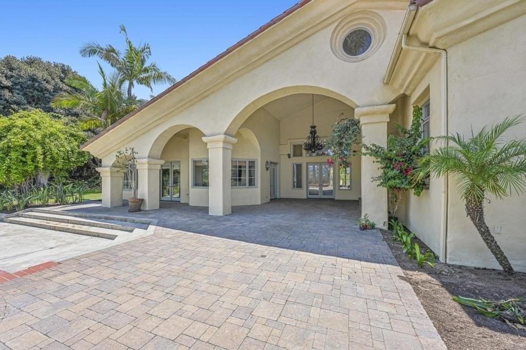 431 Flores De Oro - Photo 4 of 50