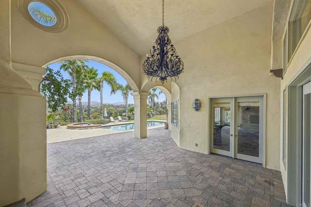 431 Flores De Oro - Photo 7 of 50