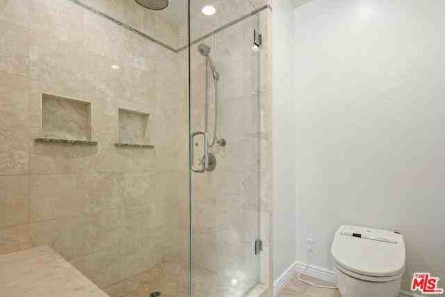 1578 Palisades Dr - Photo 2 of 8
