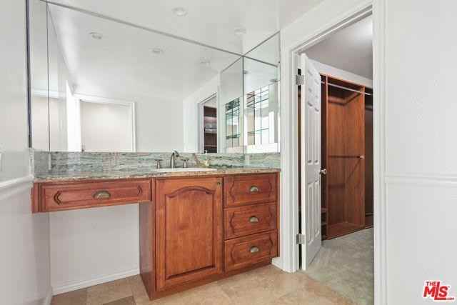 1578 Palisades Dr - Photo 3 of 8