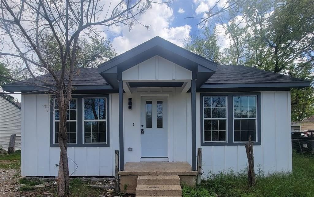 3024 North Crump Street