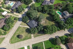 201 Valley View Dr N - Photo 1 of 1