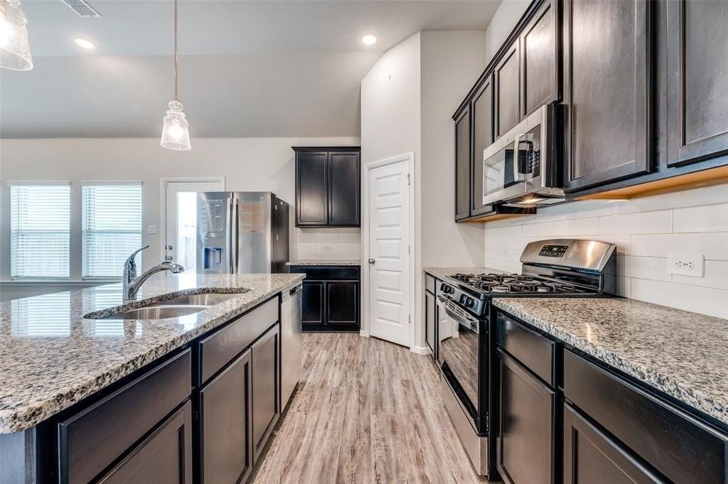 2421 Jeans Mill Dr - Photo 6 of 12