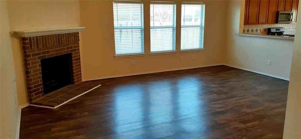 3005 Mill Creek Way - Photo 4 of 10