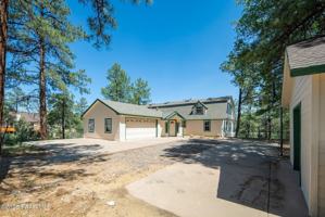 featured image of 847 W Clubhouse Dr