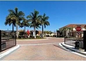 3202 Nw 31st Ter #3202 - Photo 4 of 30