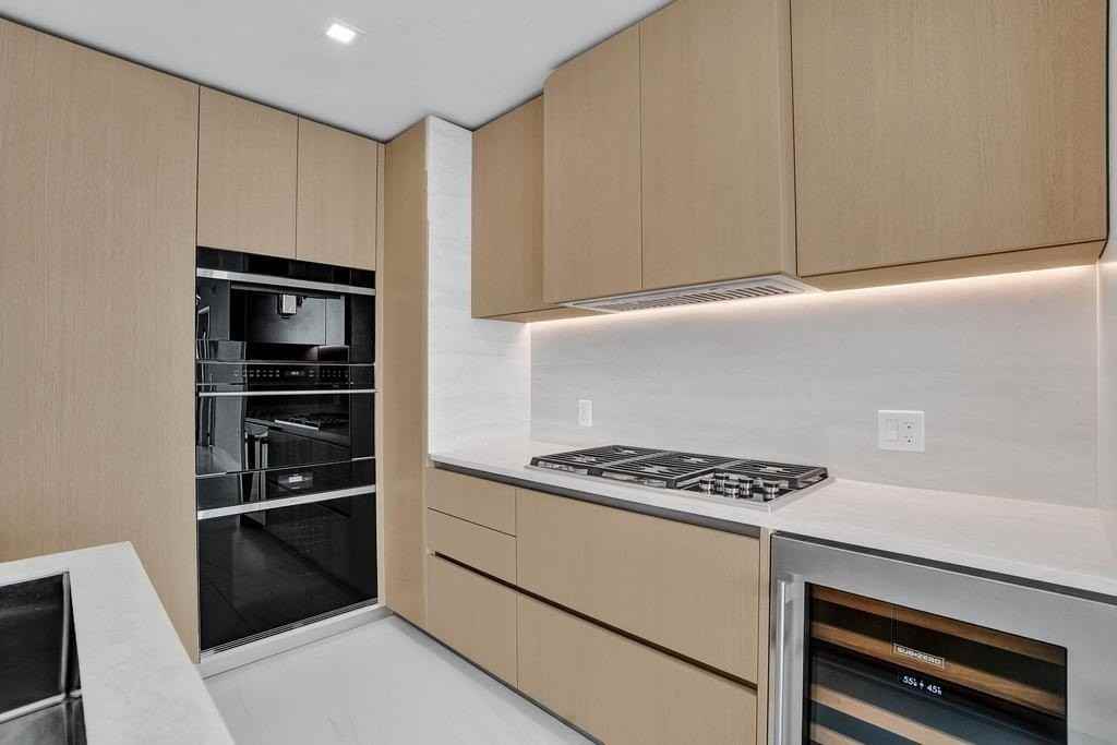 900 N Ocean Blvd #1405 - Photo 7 of 50