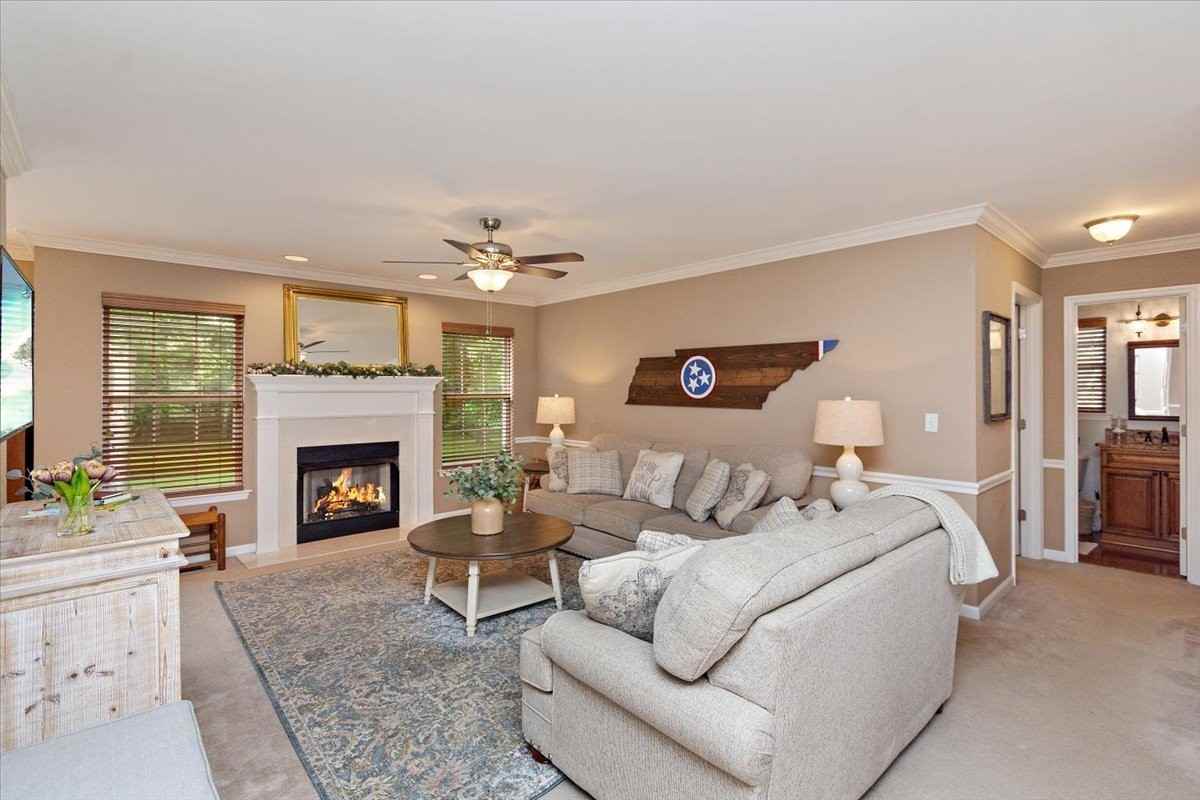 1627 Jarratt Dr - Photo 3 of 28