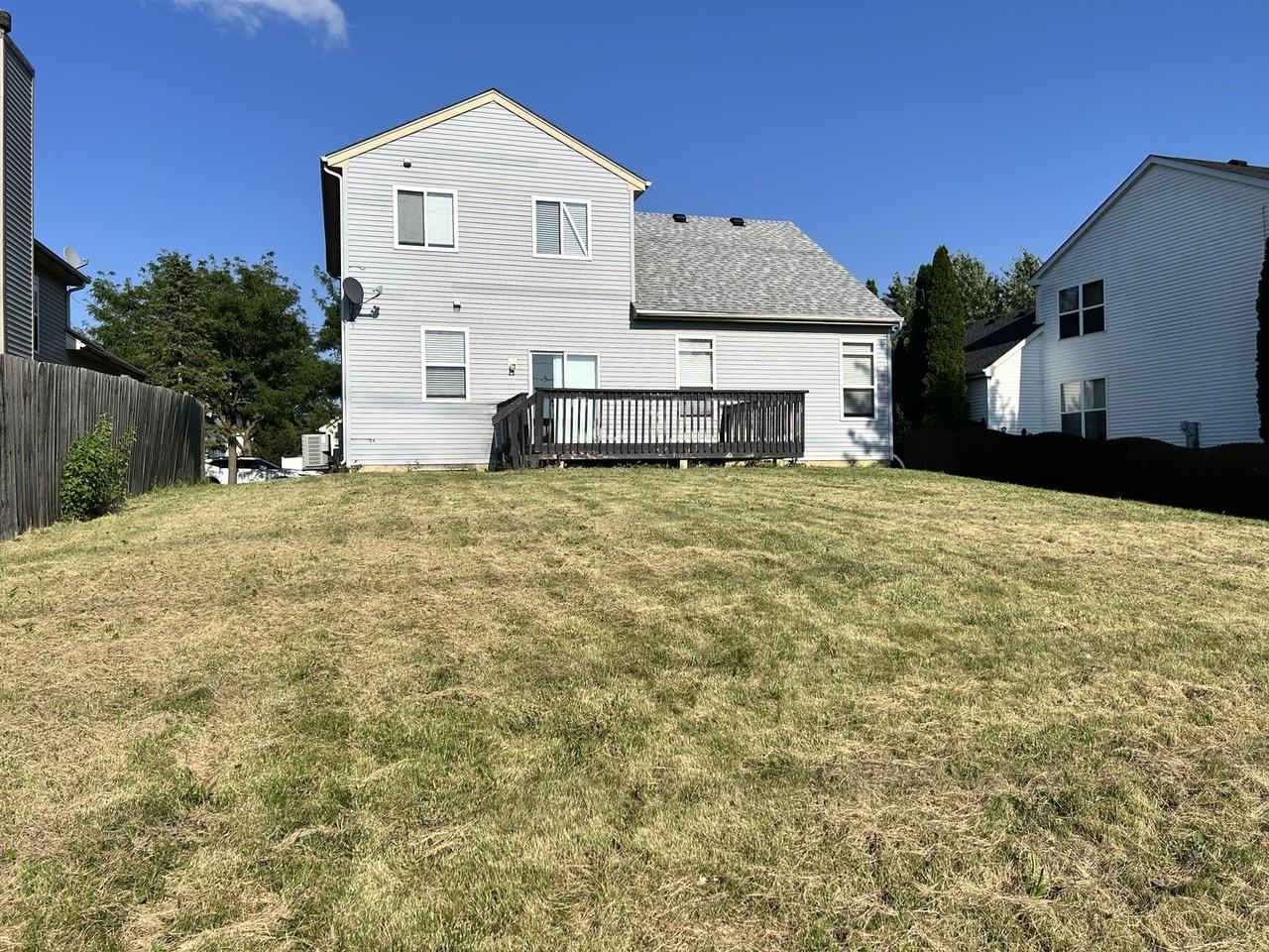 820 Rebecca Ln - Photo 6 of 15