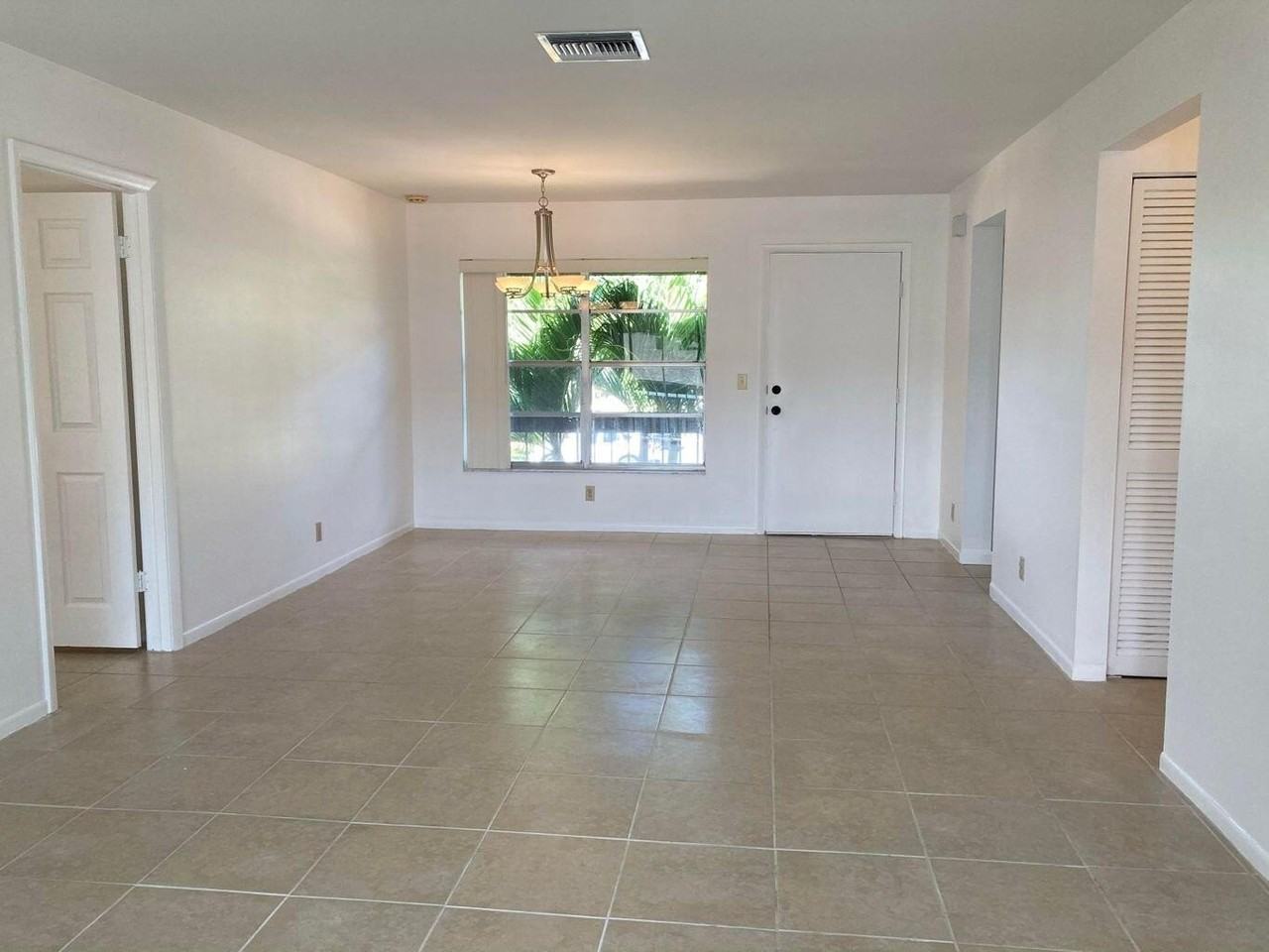 13777 Via Aurora #B - Photo 5 of 18