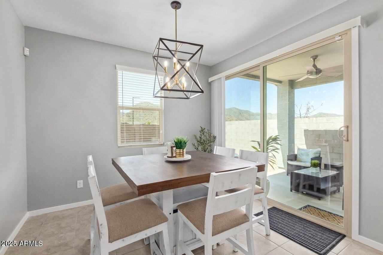 5922 N 199th Ln - Photo 5 of 24