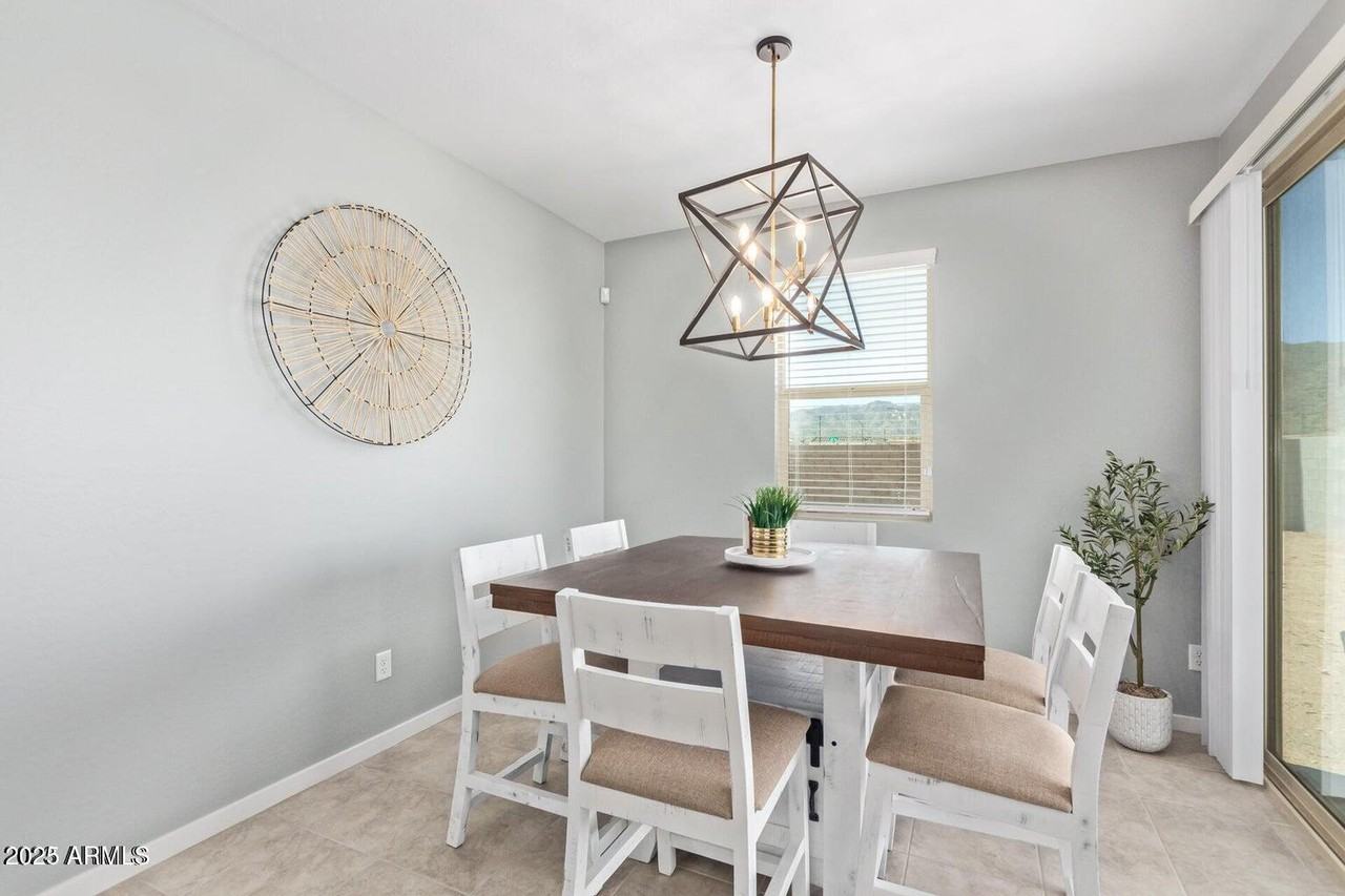 5922 N 199th Ln - Photo 6 of 24