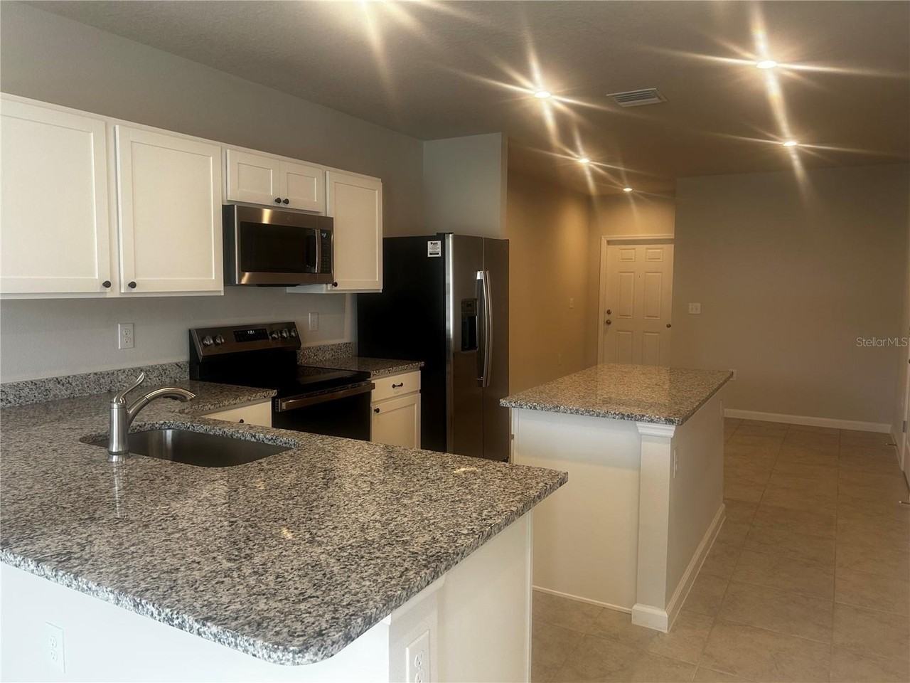 14124 Crimson Ave - Photo 3 of 27