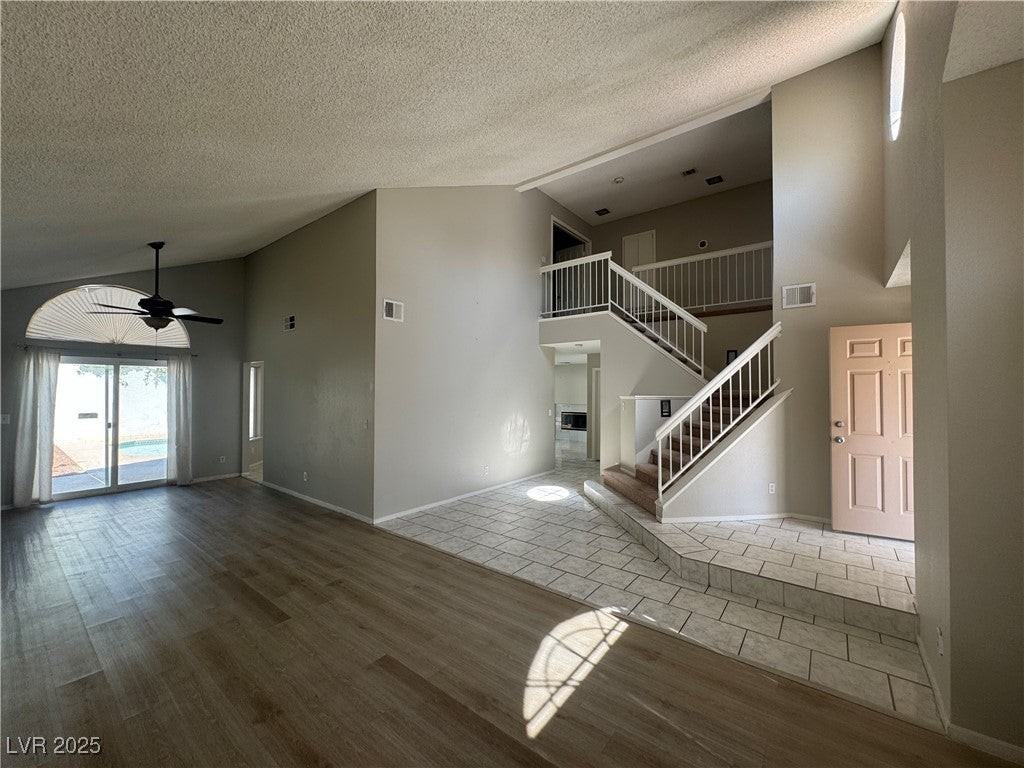 3213 Sabrina Ct - Photo 6 of 37