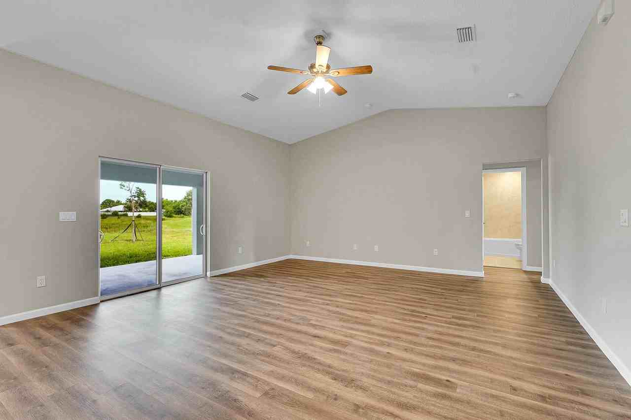 5884 Files Court - Photo 4 of 23