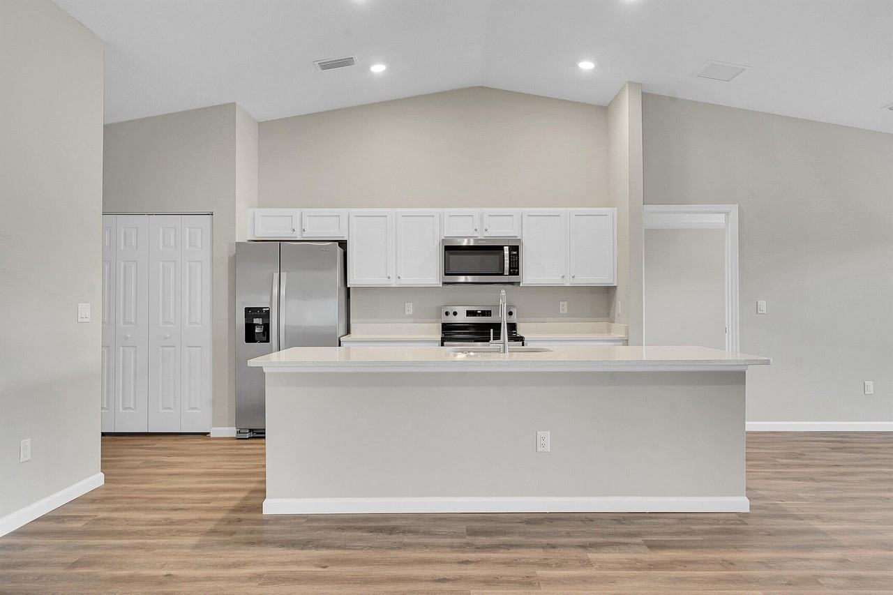 5884 Files Court - Photo 5 of 23