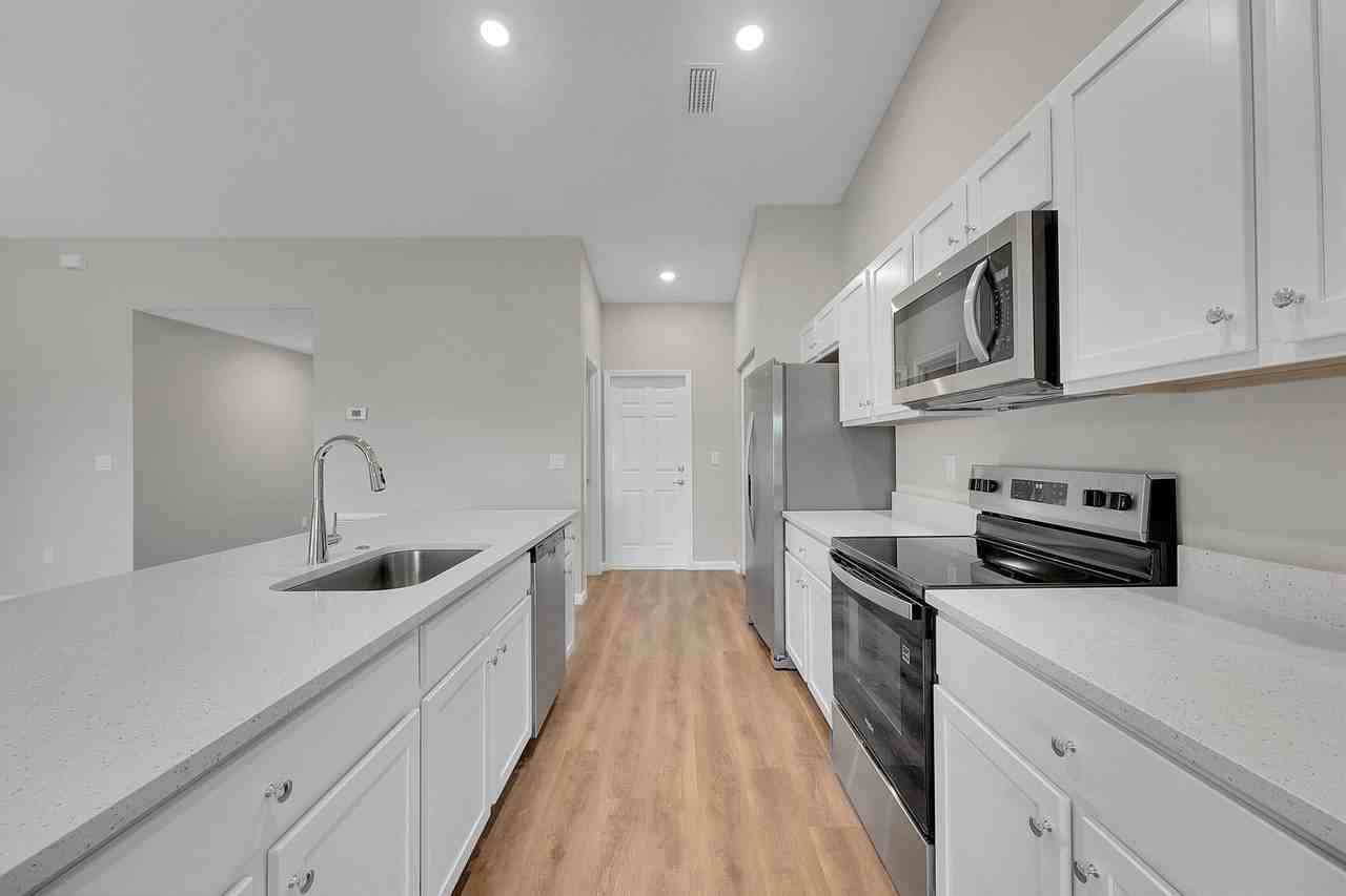 5884 Files Court - Photo 6 of 23