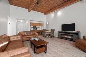 featured image of 15 Higgins St