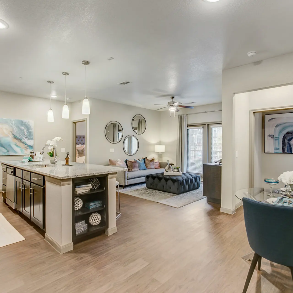 7740 183A #00-131 - Photo 2 of 8