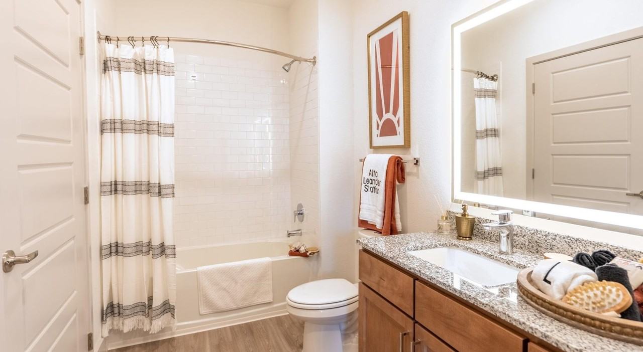 348 Main St #01-206 - Photo 5 of 9