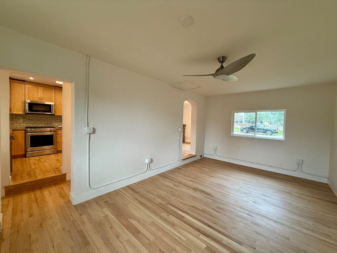 1415 S Jackson St - Photo 6 of 25