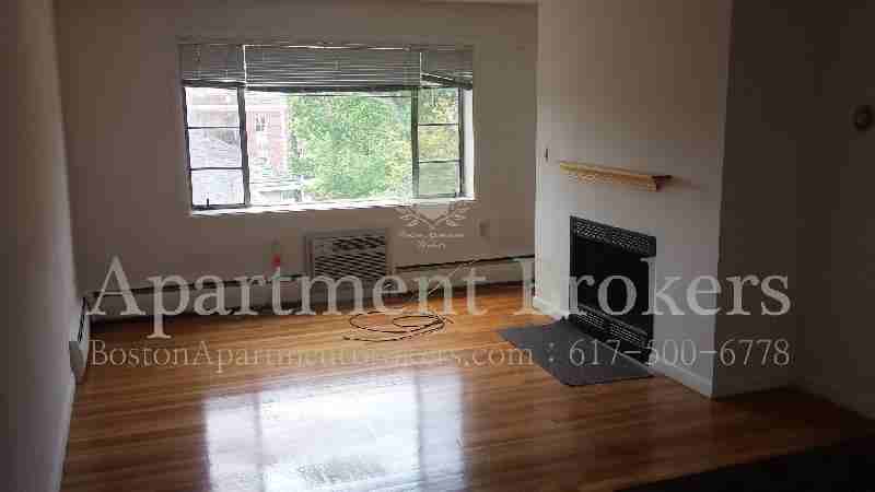 53 Evergreen St #33 - Photo 7 of 14