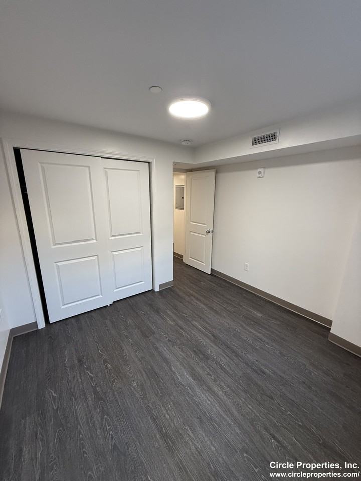 14 Darling St #12 - Photo 4 of 7