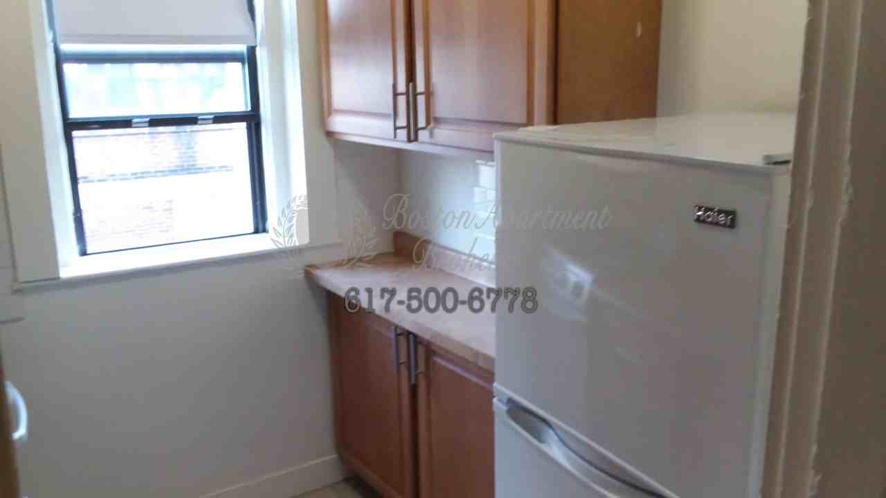 1151 Commonwealth Ave #15 - Photo 7 of 13