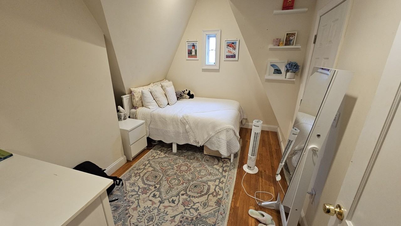 47 Greycliff Rd #1 - Photo 4 of 14