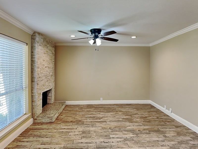 12012 Leisure Dr - Photo 3 of 19