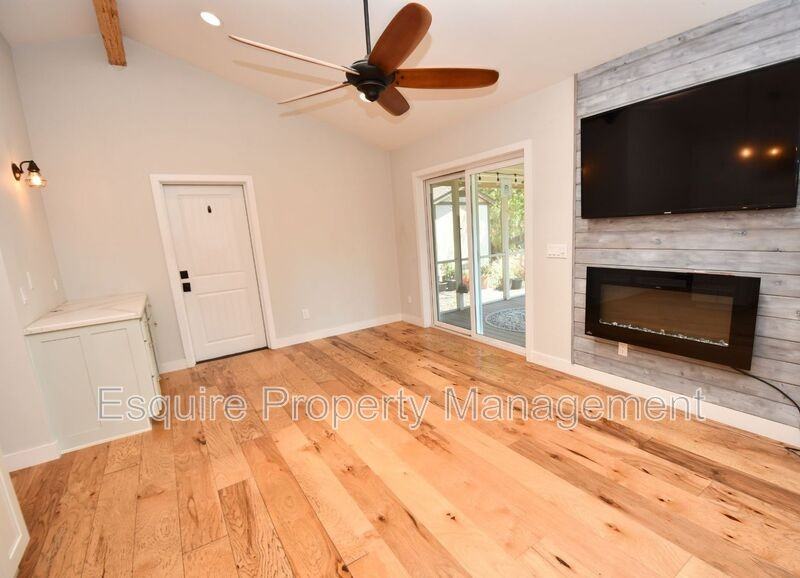 4290 Aspen Ln #A - Photo 2 of 10