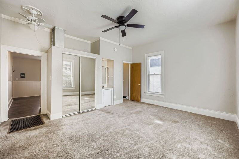 714 S Tejon St - Photo 3 of 10