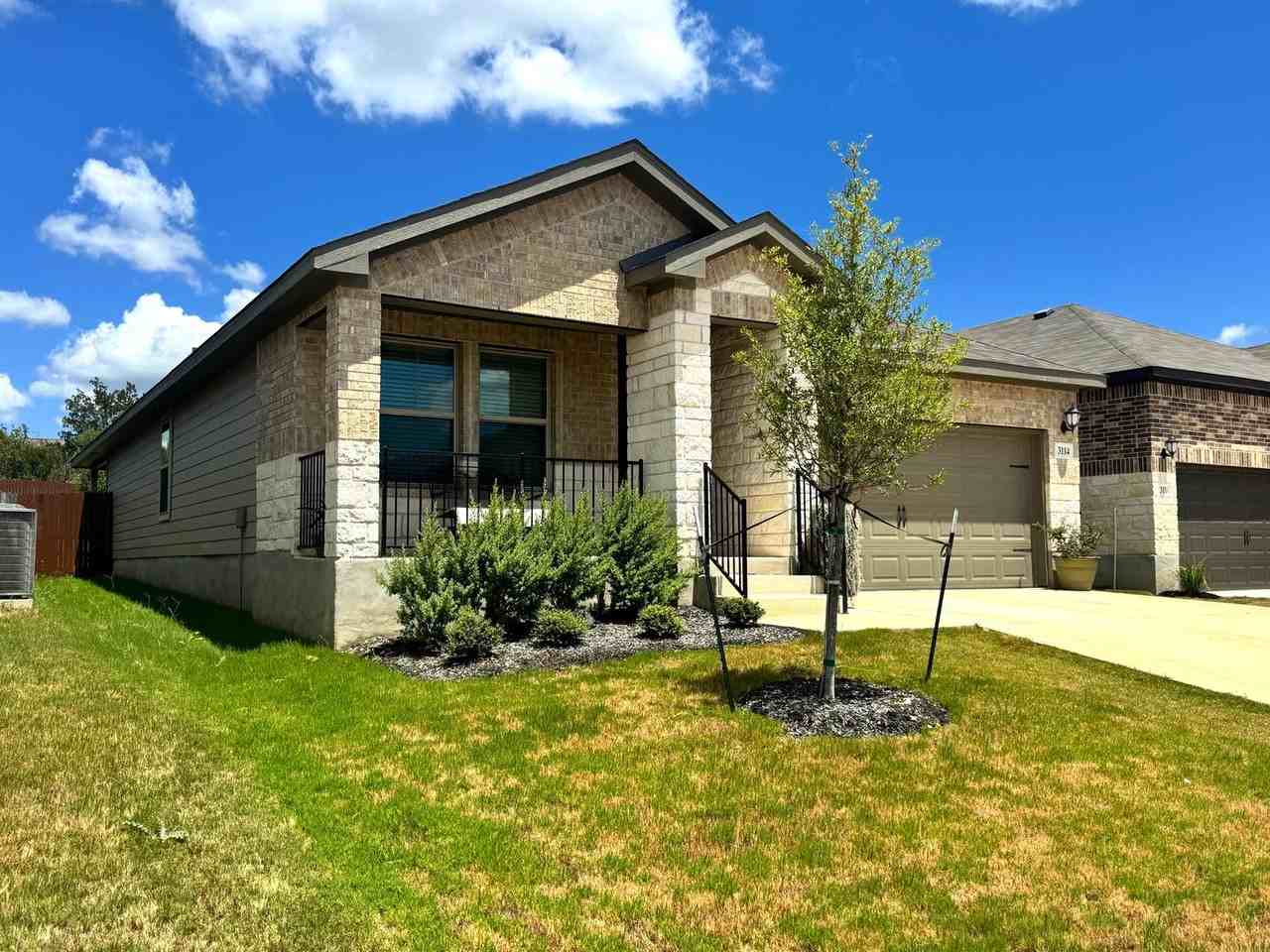 3114 Charyn Way - Photo 4 of 28