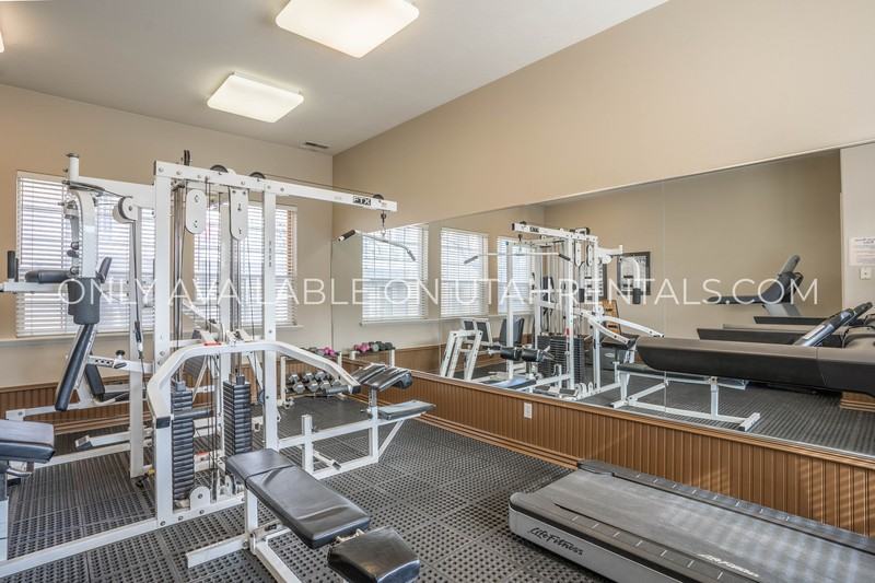 455 Belmont Pl #164-2 - Photo 7 of 23