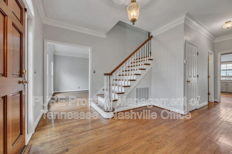 908 Noel Green Court - Photo 2 of 32