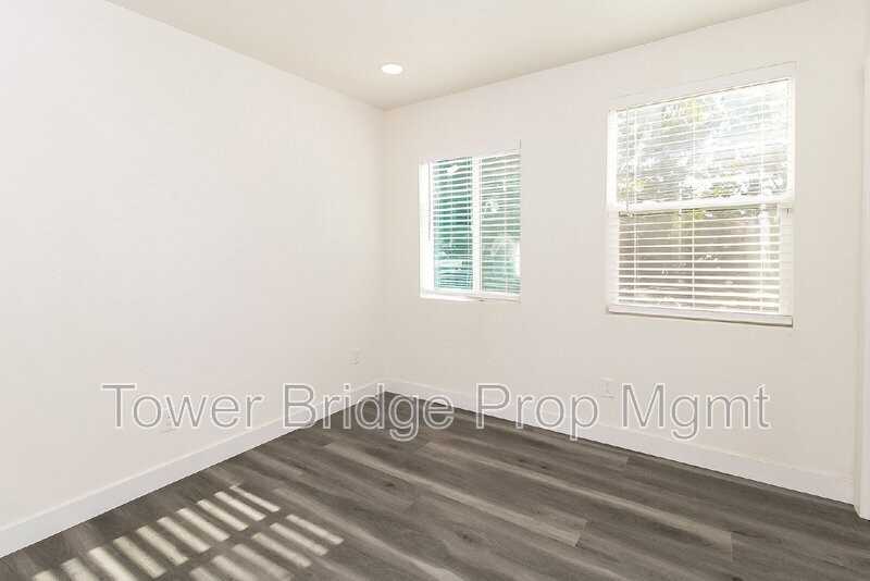 3741 Jasmine St - Photo 2 of 21