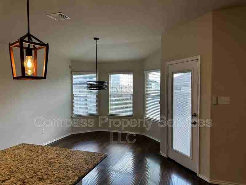 11220 Haviture Way - Photo 4 of 15