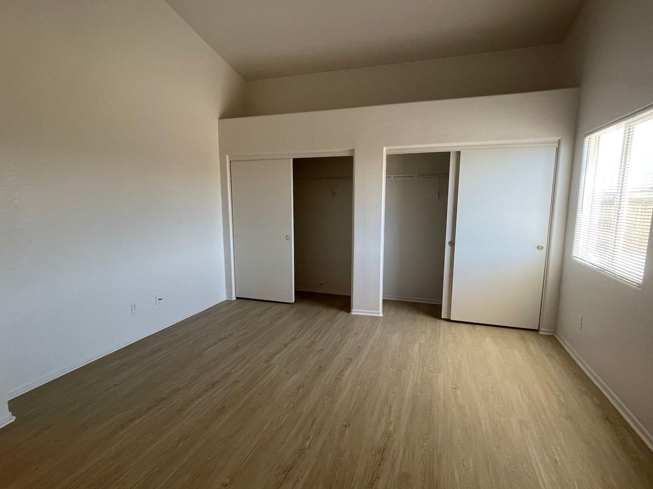 14735 Sandstone St - Photo 6 of 36