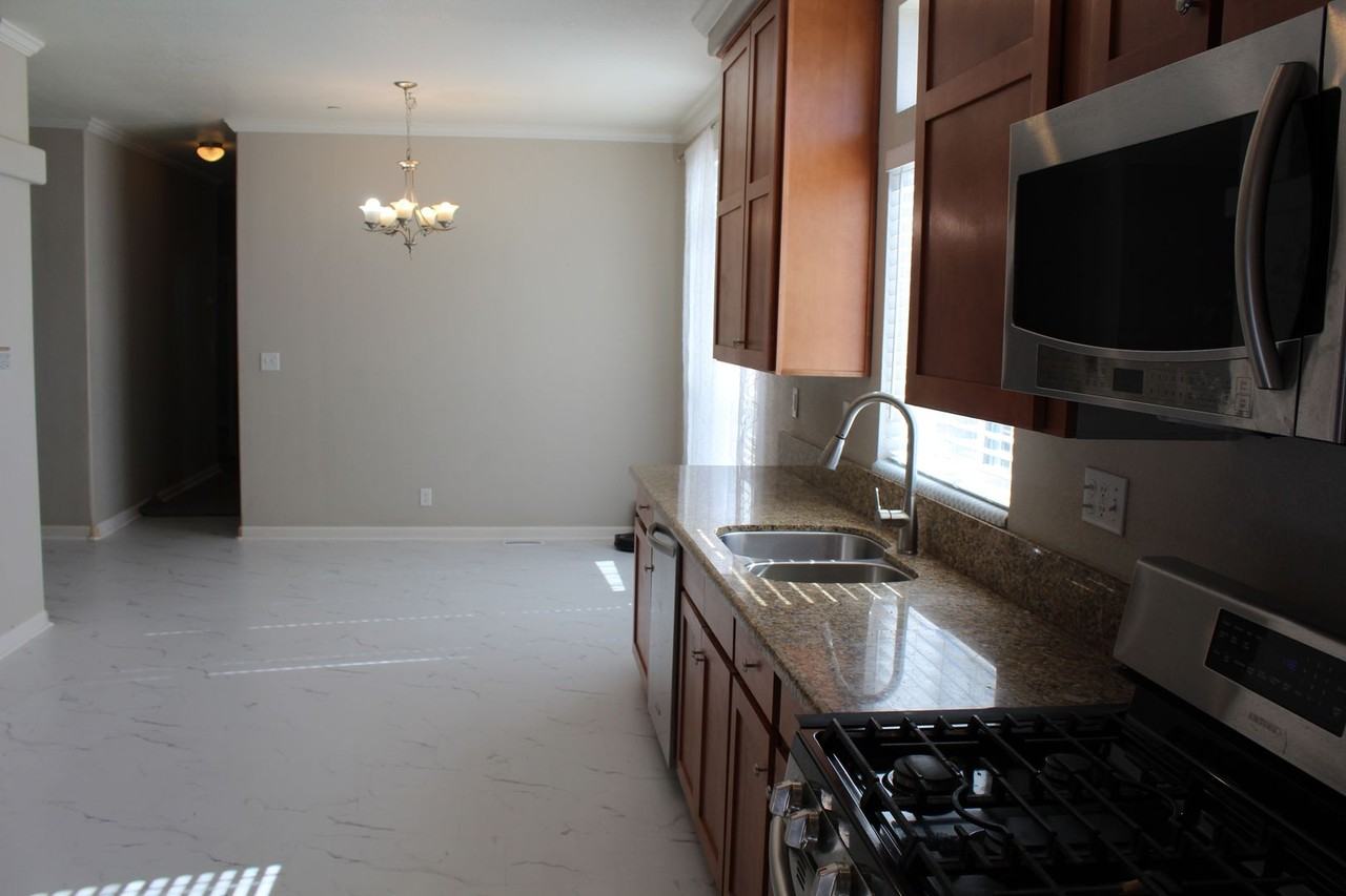 37455 Brandon Rd - Photo 4 of 12