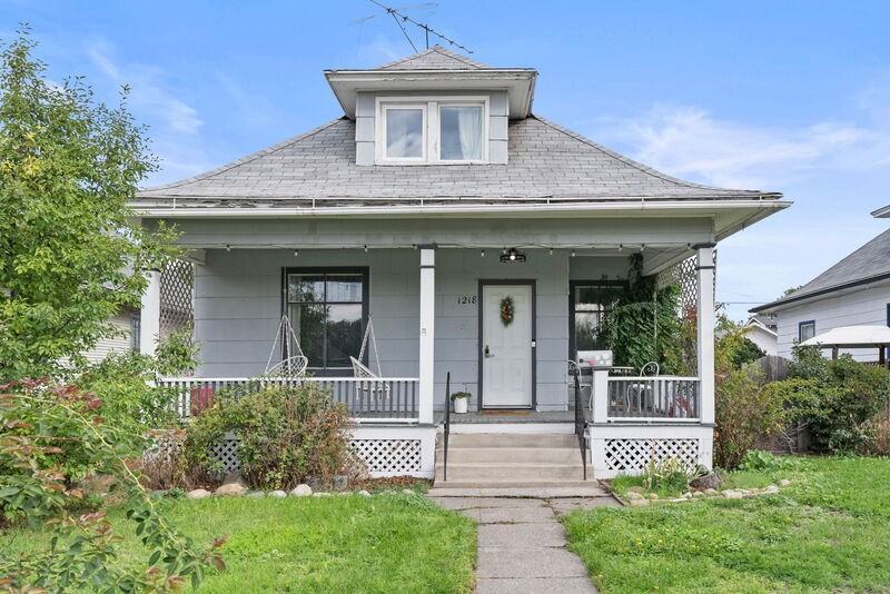 1218 W Grace Ave - Photo 2 of 35