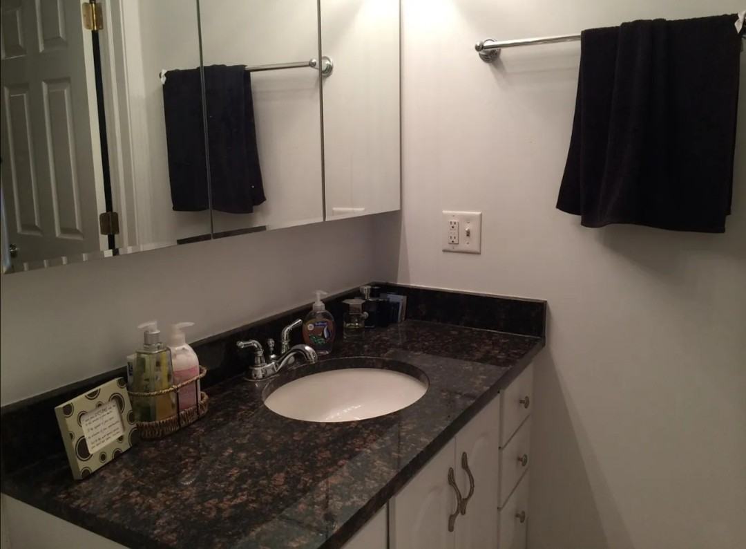 1711 W Jarvis Ave #304 - Photo 3 of 10