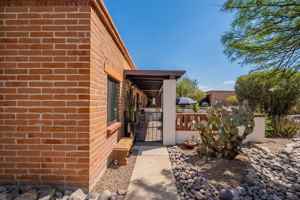 featured image of 387 S Paseo Tierra #A