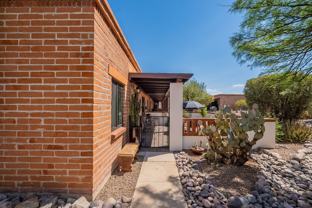 387 S Paseo Tierra #A - Photo 1 of 1