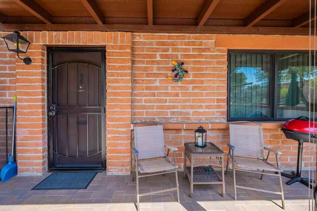 387 S Paseo Tierra #A - Photo 3 of 33