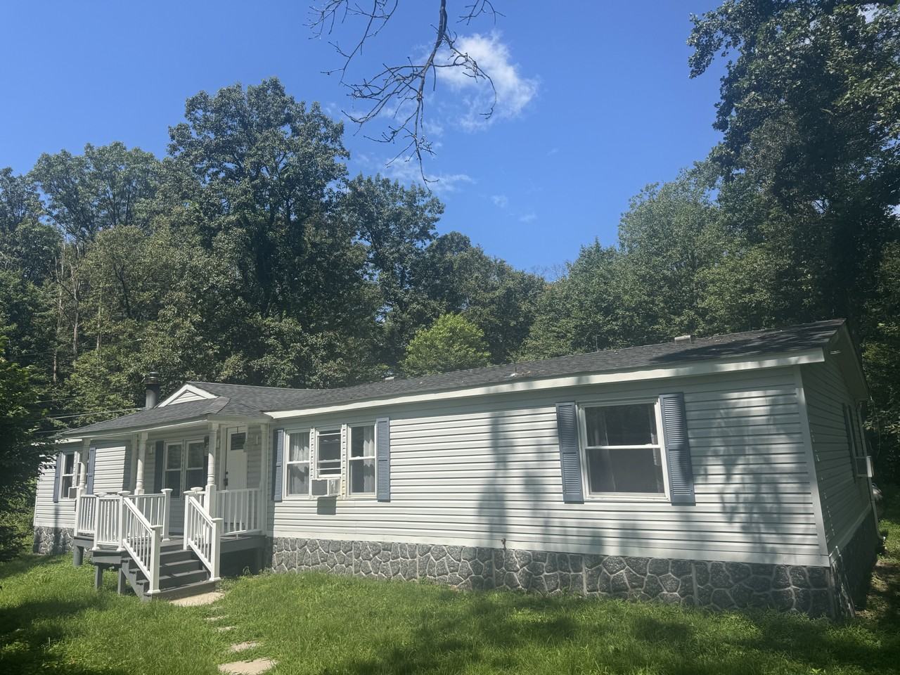 2669 Wood Ln - Photo 2 of 12