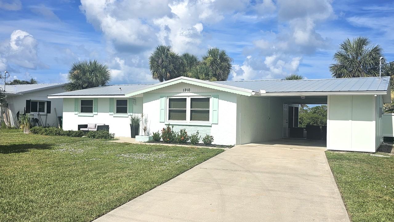 1210 Maryknoll Road - Photo 2 of 33